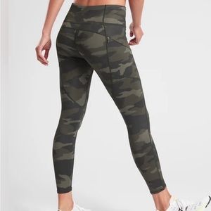 Athleta Camo Contender 7/8 Tight (Size Small) **Priced Due to Flaw**